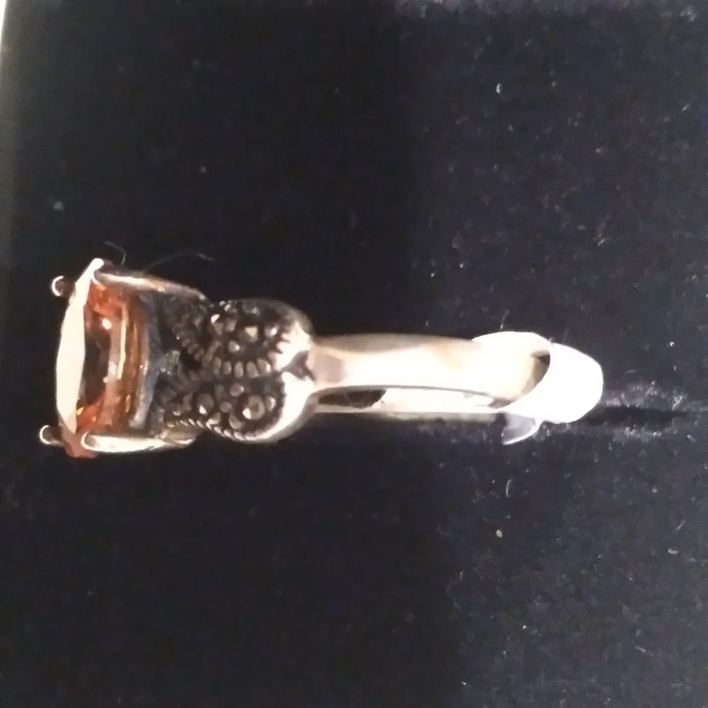 $10💎🎁NEW💥 925 S/S Size 6 Oval Imperial Topaz CZ/ Marcasite Baguette ring💍 - Picture 3 of 11